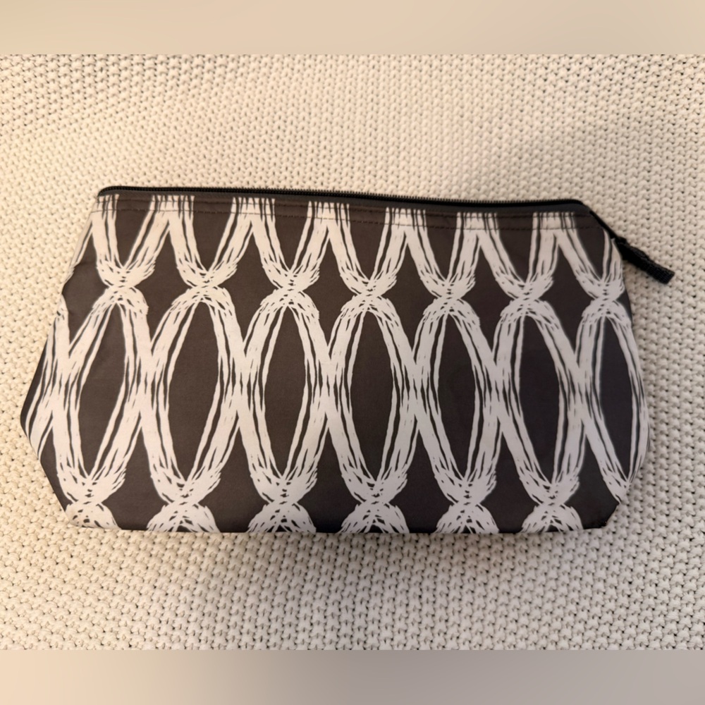 Thirty-One Black and White Patterned Pouch
